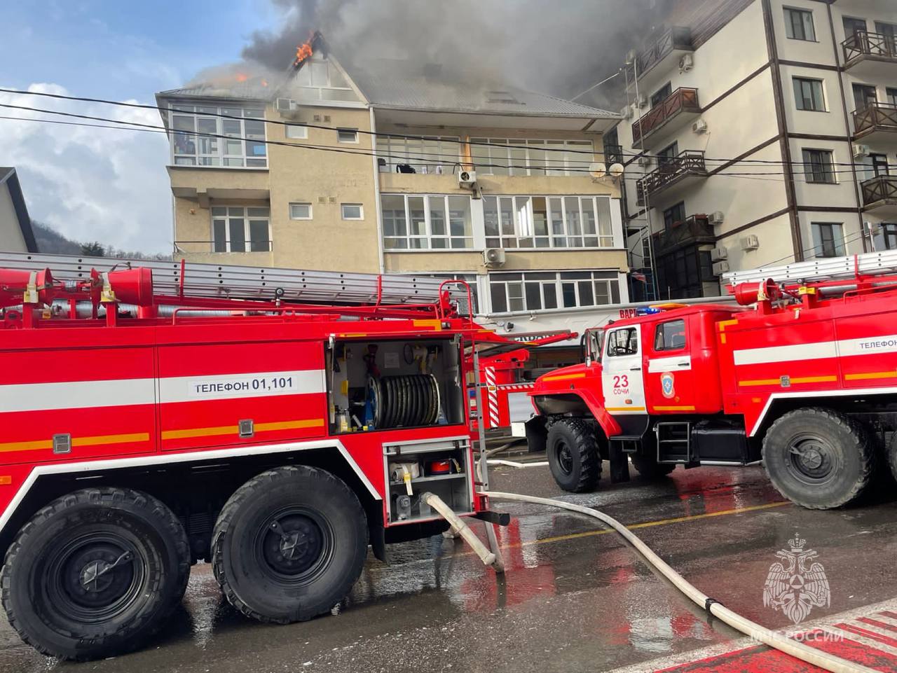 В Сочи ликвидировали пожар в жилом доме